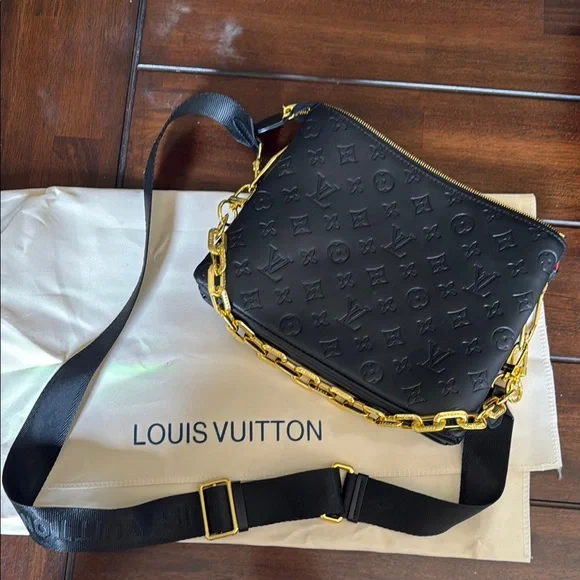 Black Crossbody Bag with Gold Chain + wallet - Picture 5 of 10